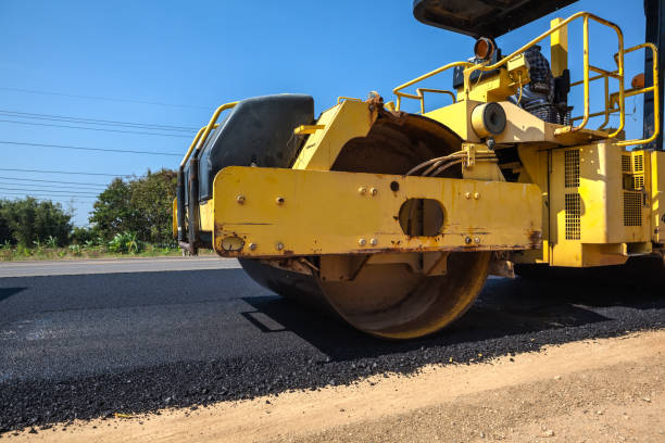 Best Commercial Driveway Pavers  in Mantachie, MS